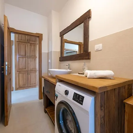 Kole Villa Radonic
