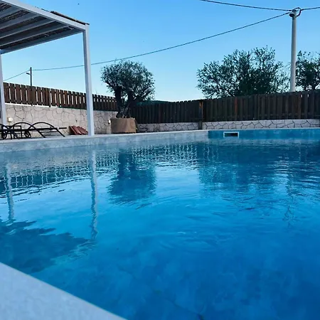 Kole Villa *